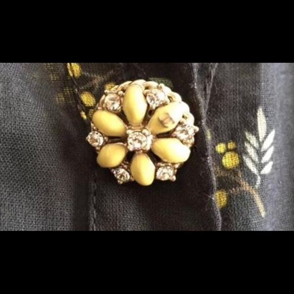 ✨Gorgeous CHANEL Runway CC Logo Gripoix Button Blouse Shirt Top - Picture 7 of 15